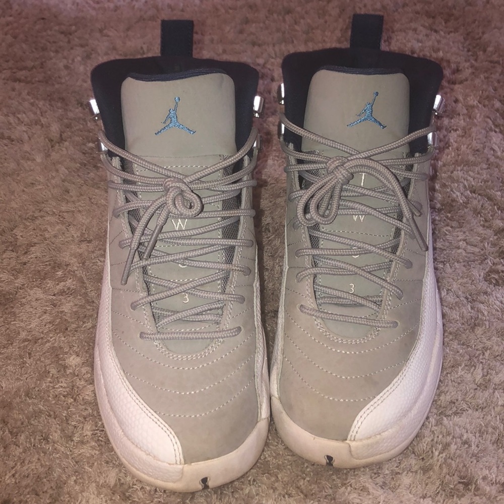 air jordan 12 retro wolf grey/university bluewhite